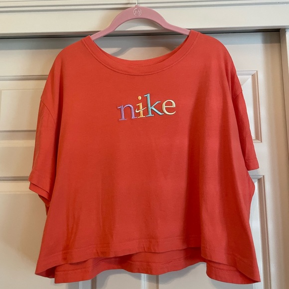Nike Tops - Nike Crop Top